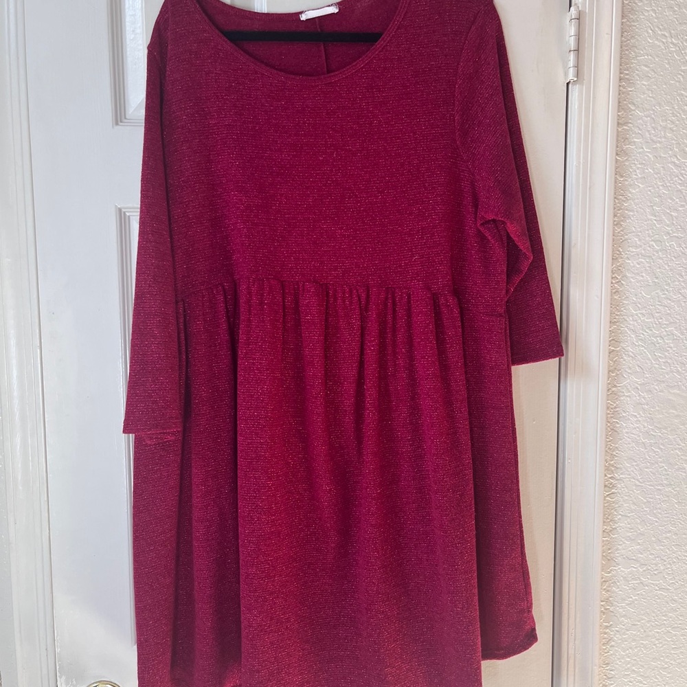 💥$5 or 3/$10 First Love Elegant Red Long Sleeve Dress - Picture 4 of 8